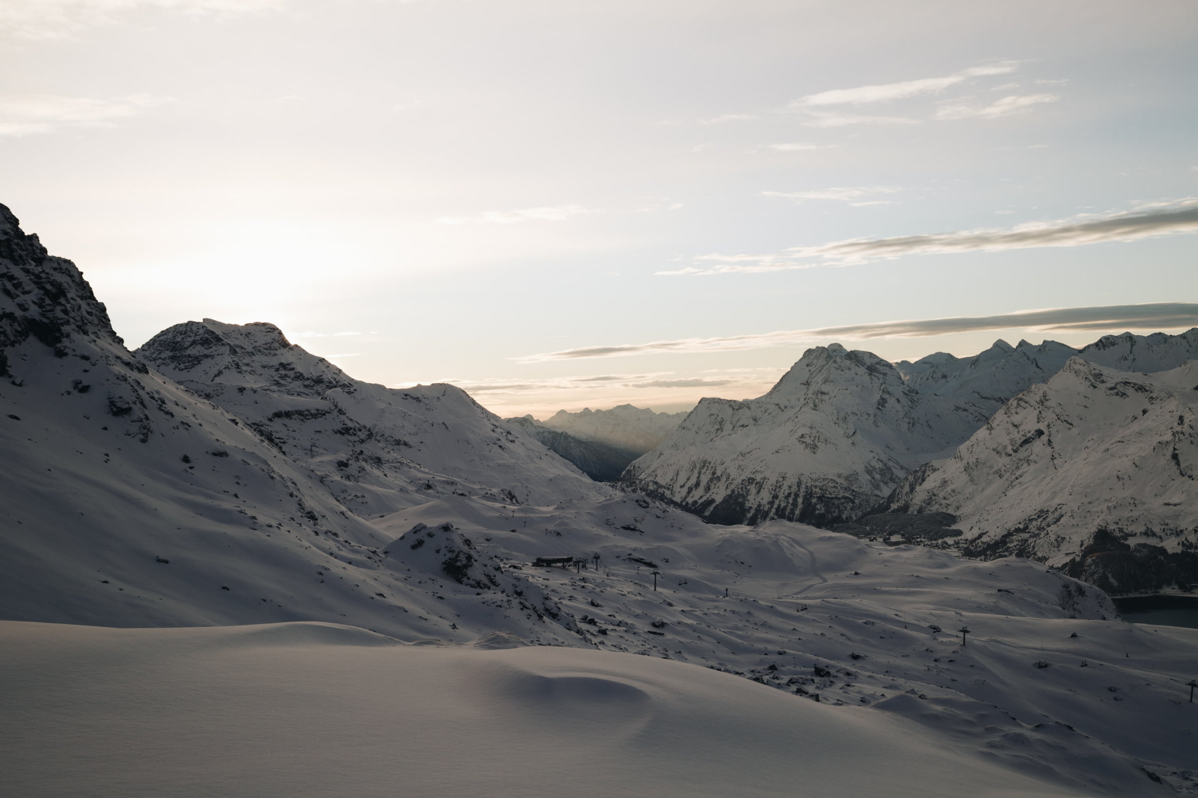Übersicht der geltenden, touristisch relevanten Massnahmen in Graubünden 