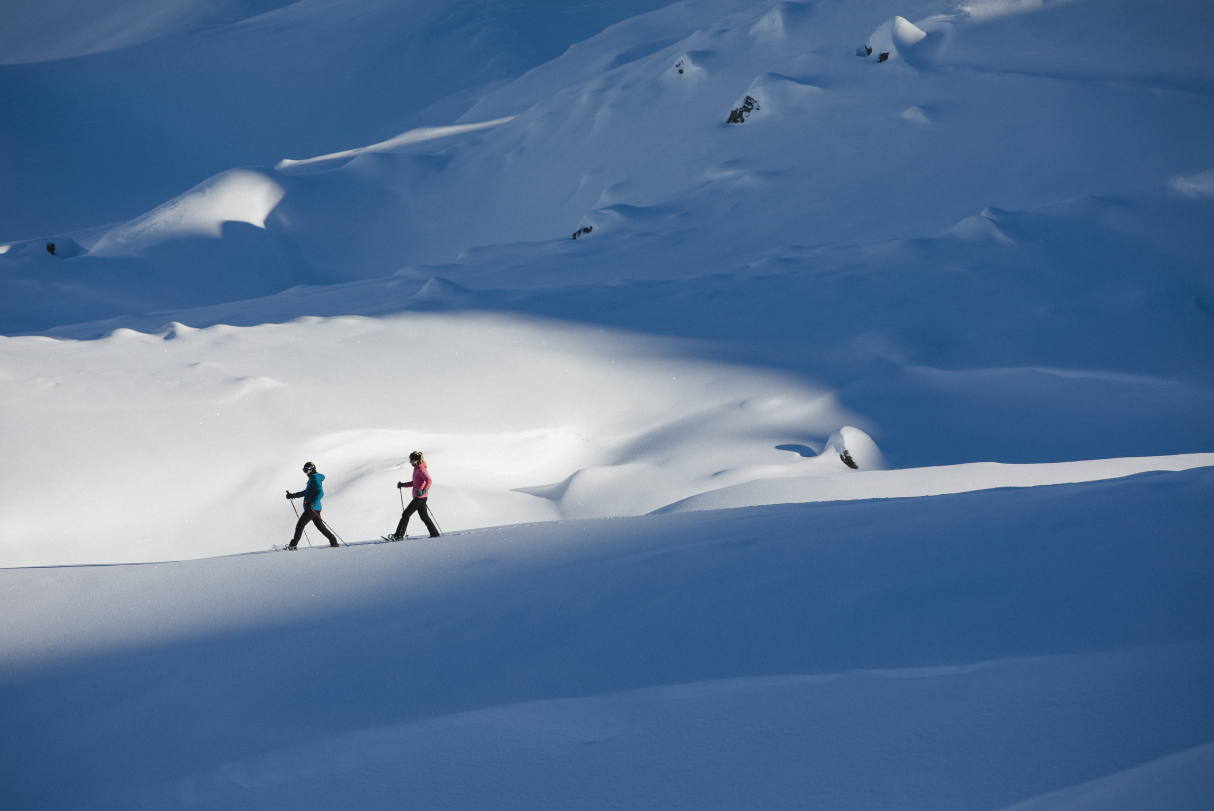 Verhaltensregeln für Schneeschuhwanderer abseits der markierten Wege 