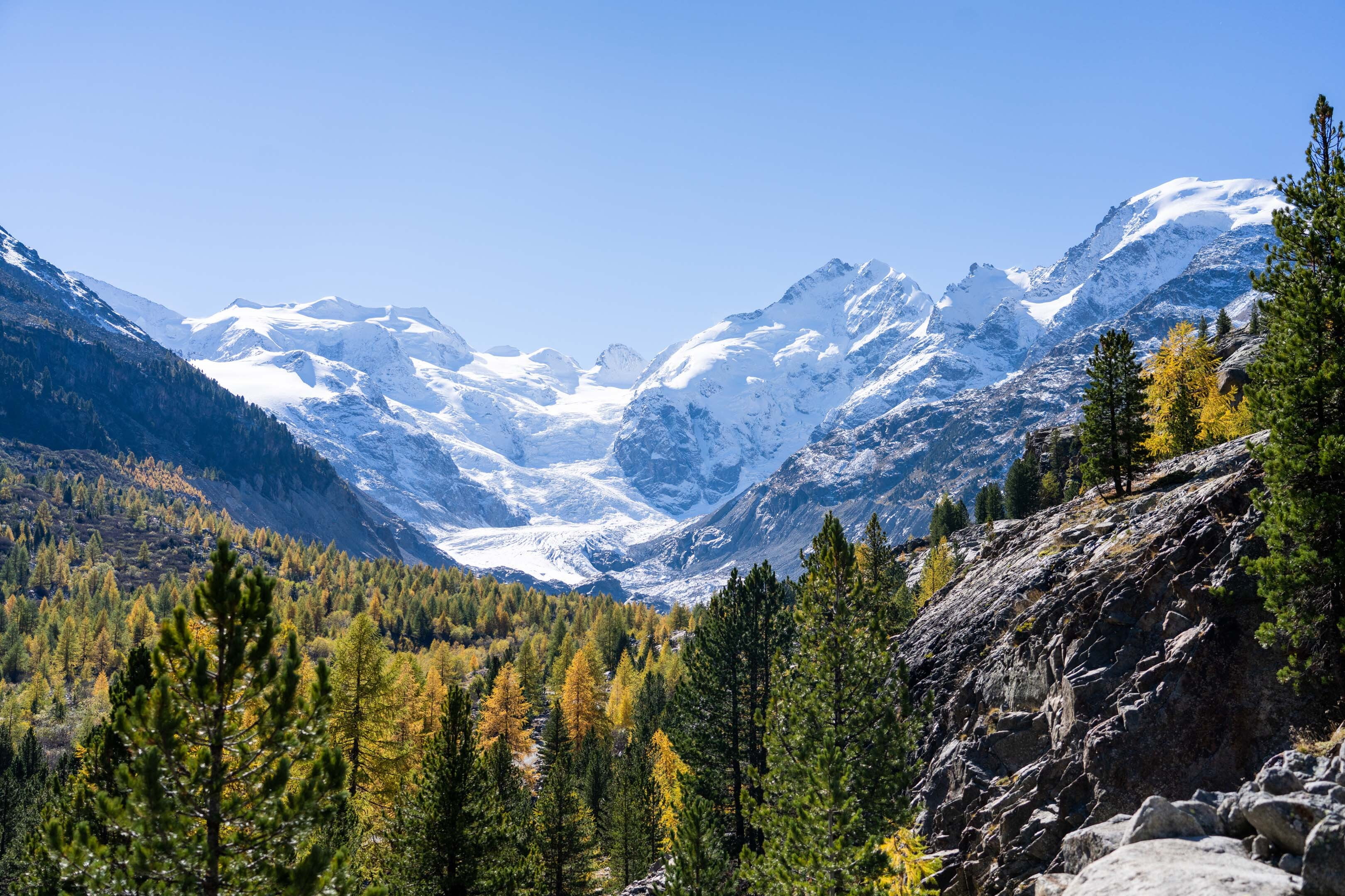 Die hochalpine Bergwelt von Bernina Glaciers 