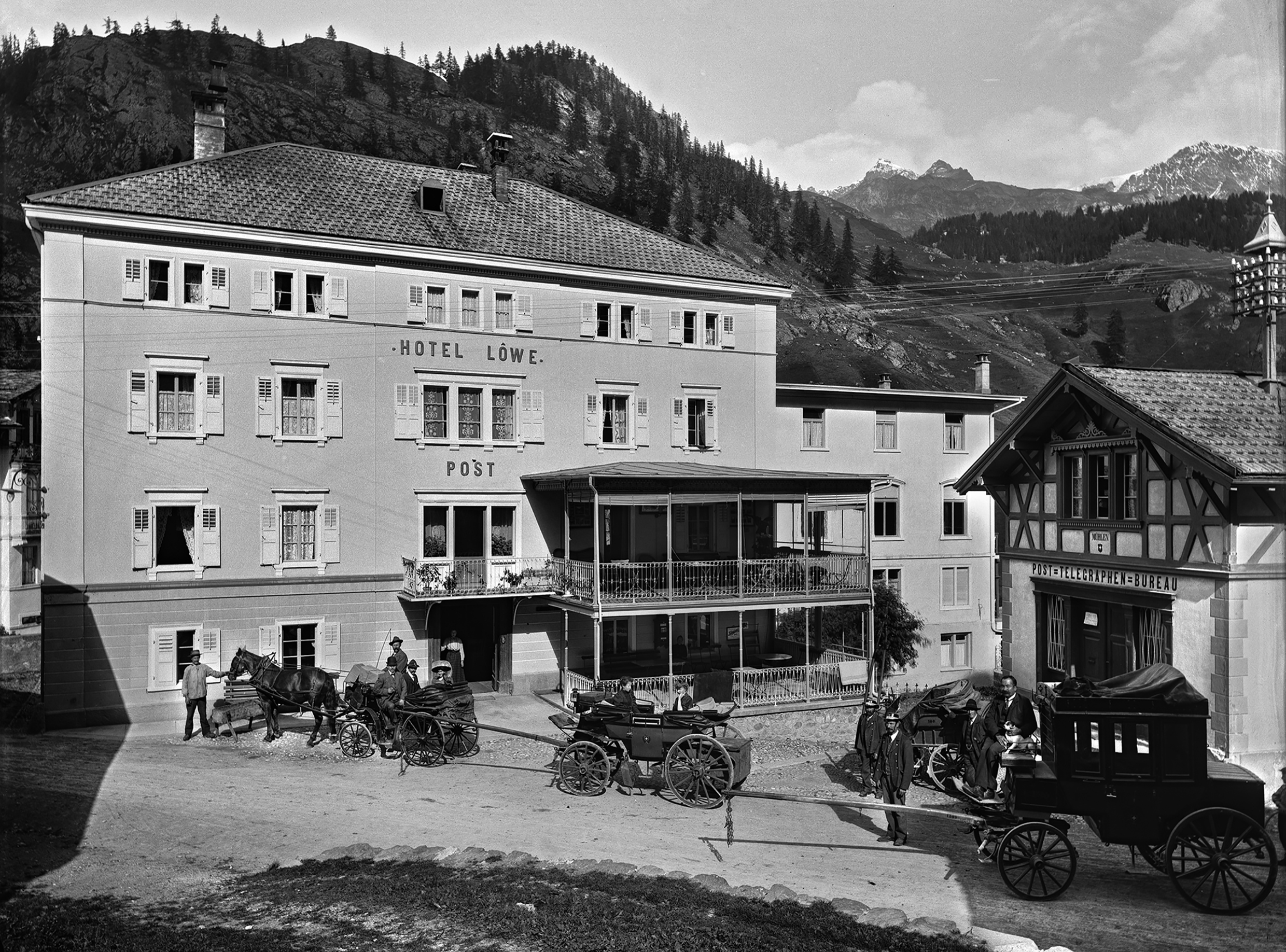 Post Hotel Löwe in Mulegns. 